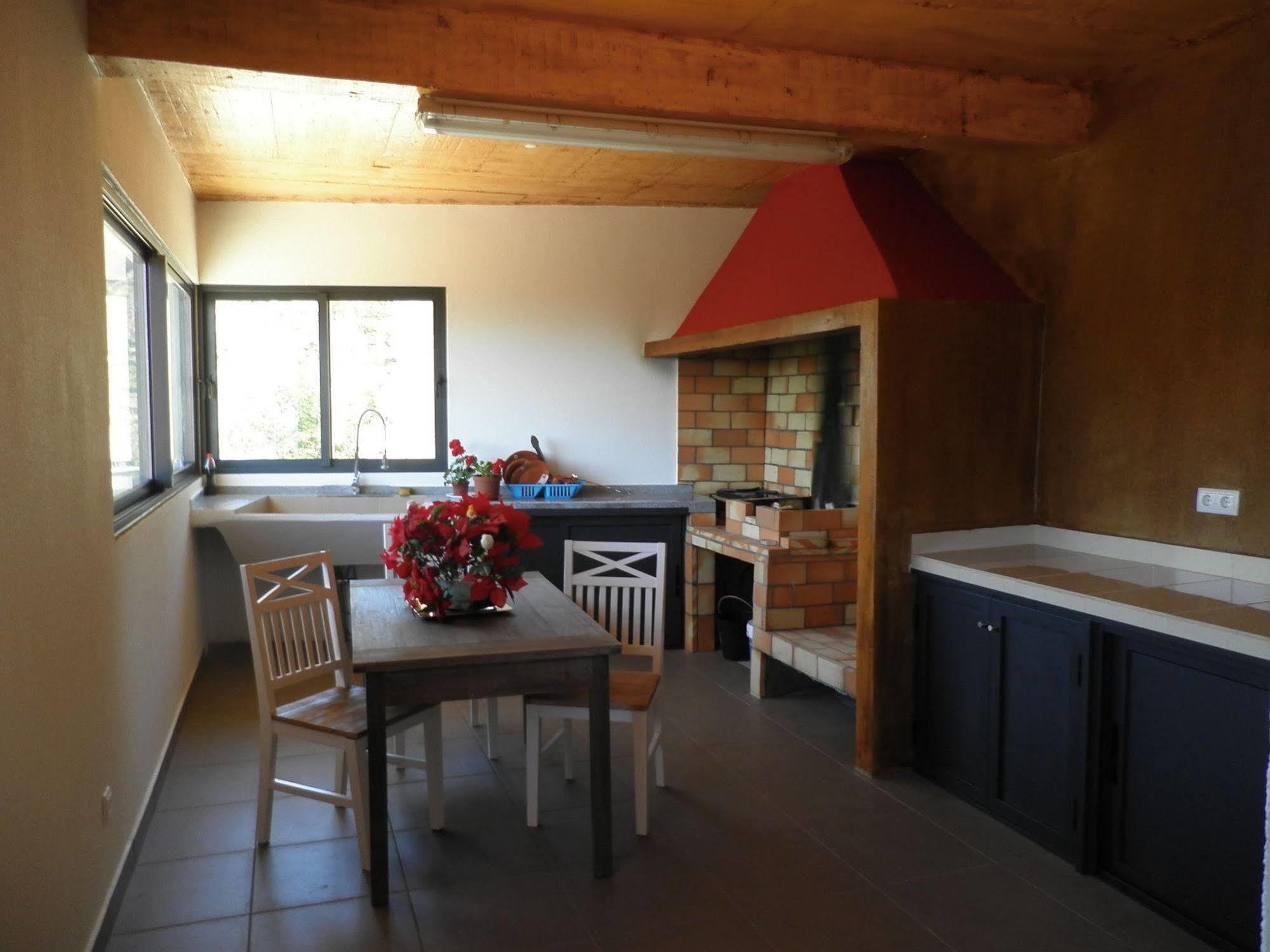 Villa Luz - Family House Vacations- Large Private Outdoor Area 산타 크루즈 외부 사진
