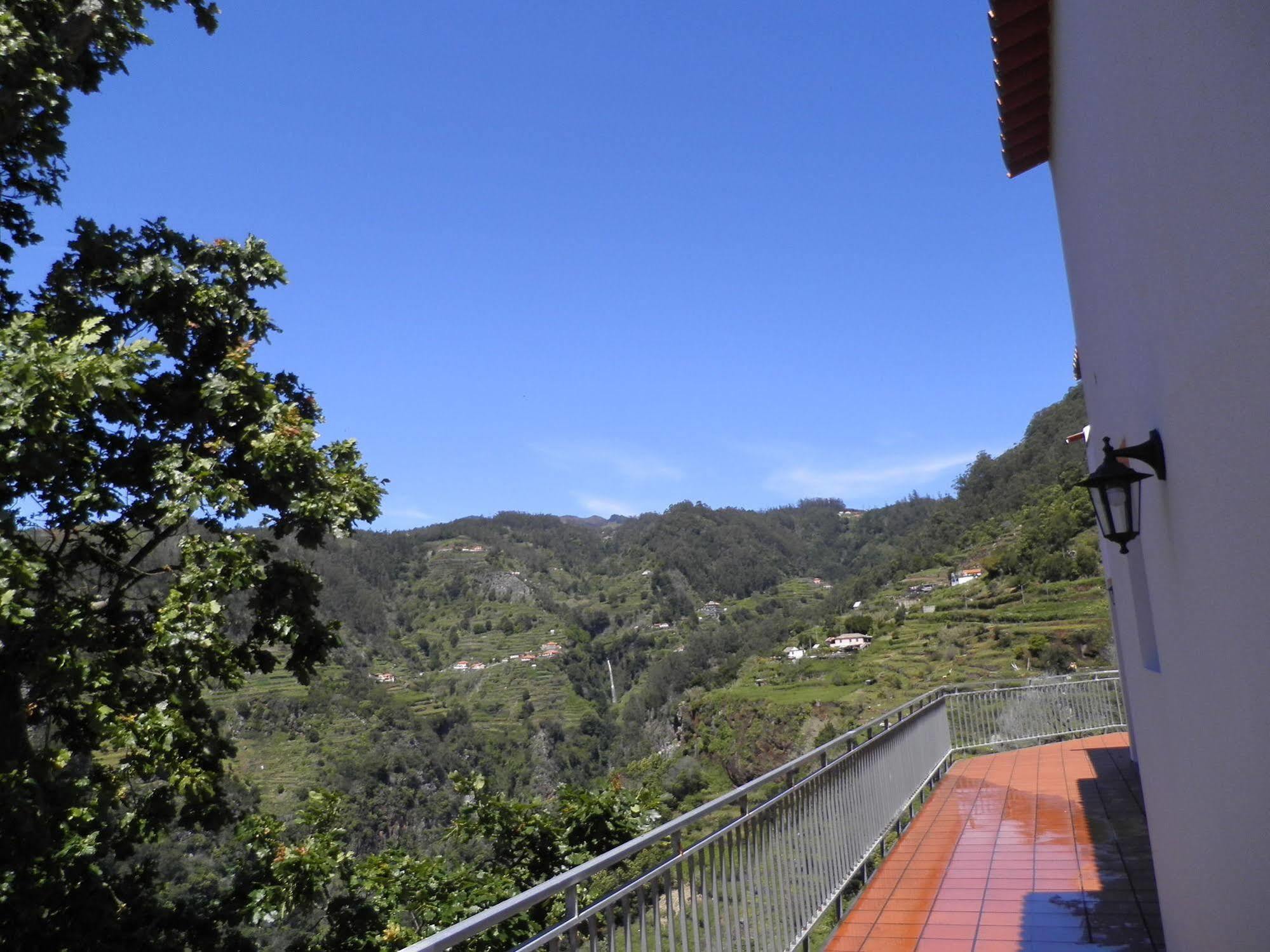 Villa Luz - Family House Vacations- Large Private Outdoor Area 산타 크루즈 외부 사진